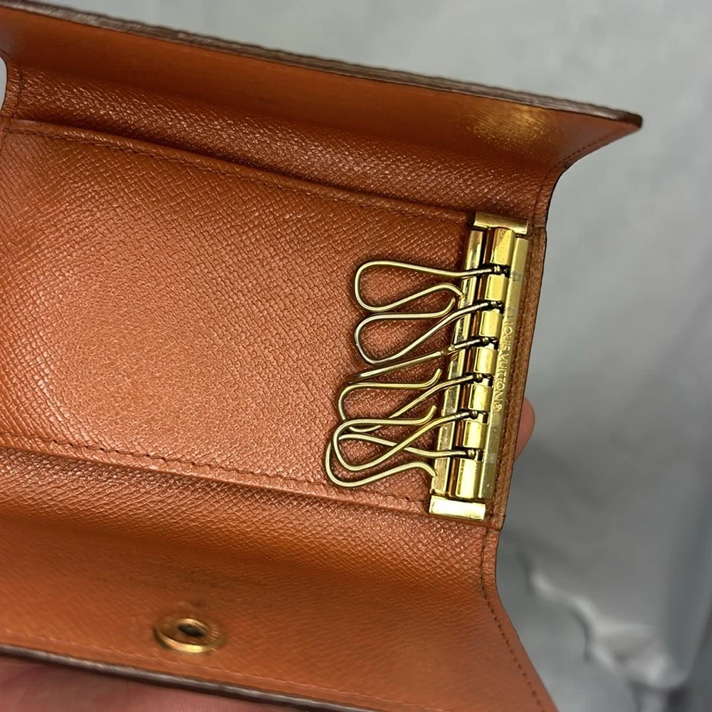Louis Vuitton LOUIS VUITTON key case Holder - Picture 6 of 12